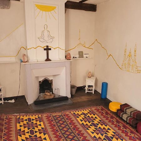 Gite De La Porte Saint Jacques: A Hostel For Pilgrims Εξωτερικό φωτογραφία