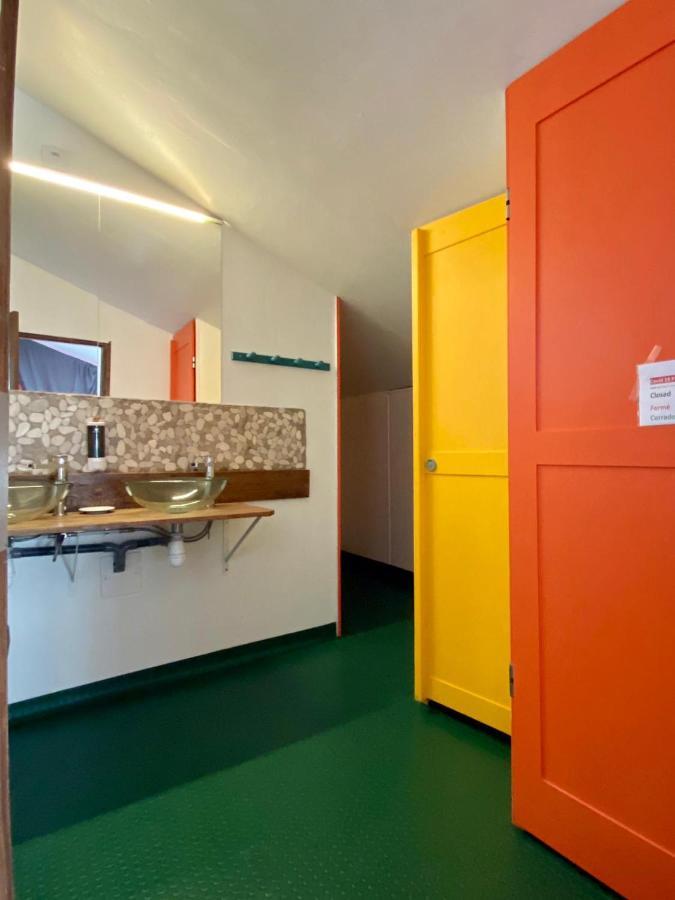 Gite De La Porte Saint Jacques: A Hostel For Pilgrims Εξωτερικό φωτογραφία