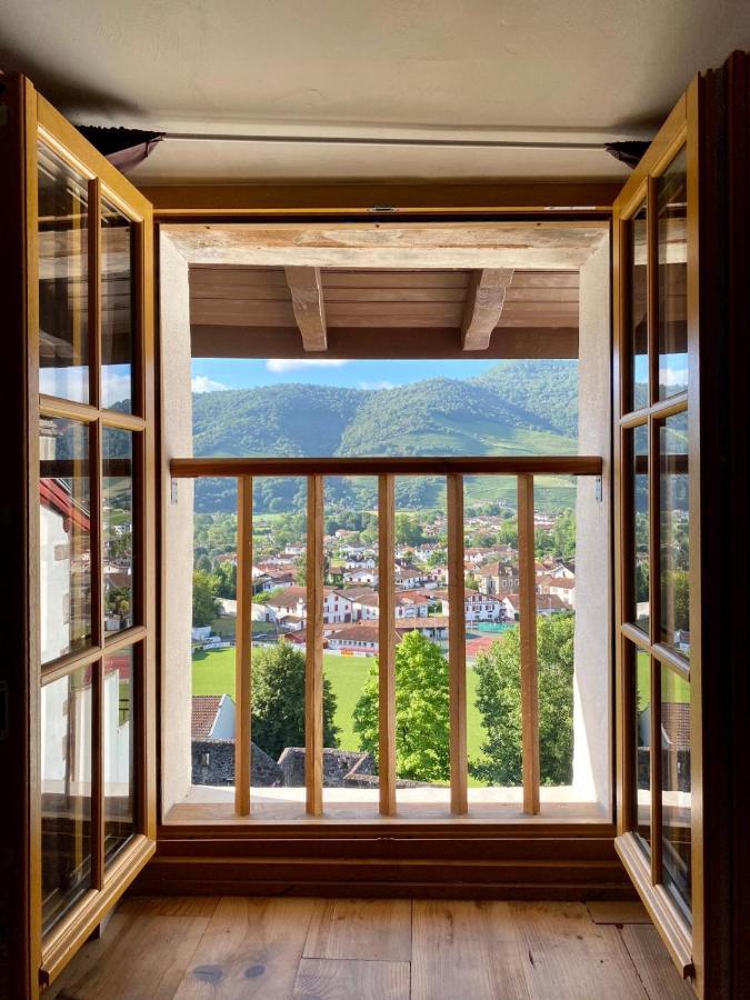 Gite De La Porte Saint Jacques: A Hostel For Pilgrims Εξωτερικό φωτογραφία